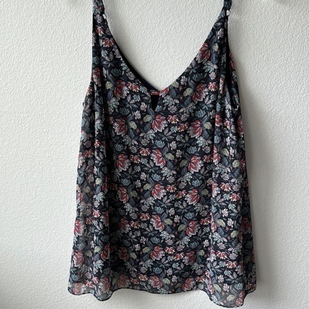 CAbi top tank adjustable straps size medium Floral